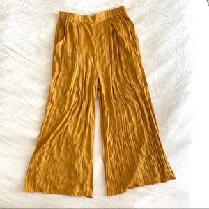 Anthropologie silky cropped wide leg pants | XS